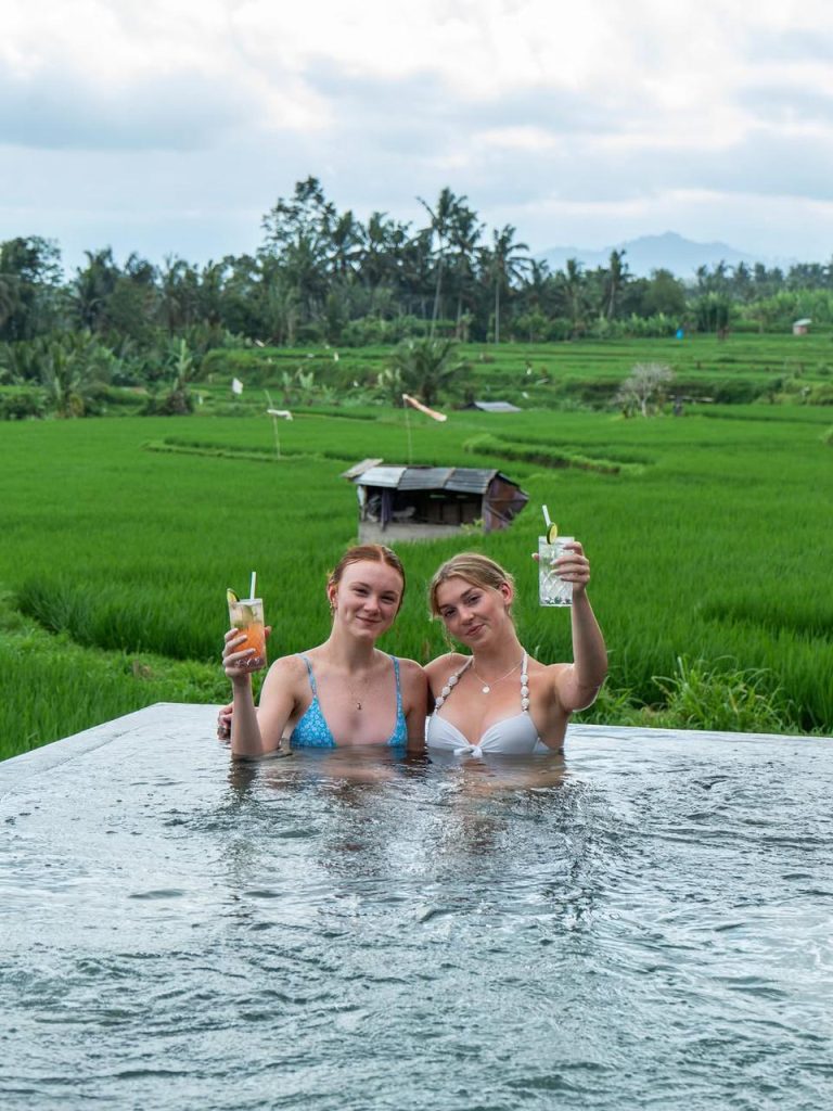 WhatsApp Image 2025-10-23 at 16.26.13 (1)